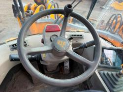 JCB 412S FARM MASTER FRONT LOADER*C/W BUCKET AND TINES*VIDEO*