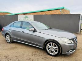 MERCEDES E200 BLUEF-CY A-GARDE CDI CAR*YEAR 2010*