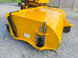 JCB 500 SWEEPER BOX C/W WATER TANK & SPRINKLER 
