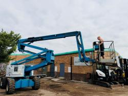 GENIE Z60 ARTICULATED TELESCOPIC BOOM LIFT*VIDEO*