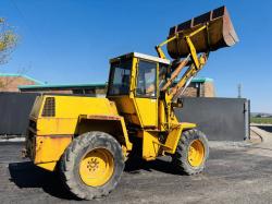 JCB 415 LOADING SHOVEL *C/W BUCKET*VIDEO*