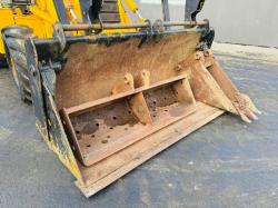 JCB 3CX PROJECT 8 4WD*C/W 4 IN 1 BUCKET + 3 REAR BUCKETS*VIDEO*