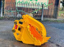 UNUSED TOFT02B THUMB BUCKET C/W 40MM PINS *YEAR 2023* VIDEO*