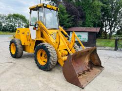 JCB 410 4WD LOADING SHOVEL C/W BUCKET 