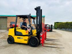 HYUNDAI 35L-7A FORKLIFT*C/W FORK POSITIONER*YEAR 2016*VIDEO*