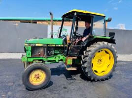 JOHN DEERE 1950 2WD TRACTOR*C/W REAR LINKAGE*VIDEO*