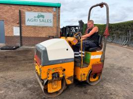 BENFORD TV800-1 VIBRATING ROLLER*C/W ROLL BAR*VIDEO*