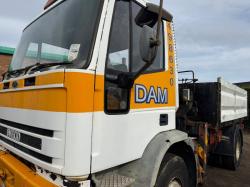 IVECO 18E 3 WAY TIPPER*C/W ATLAS CRANE*VIDEO*