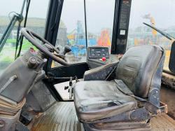 HYSTER H8.00XM 2 STAGE MASTED FORKLIFT*C/W SIDESHIFT*