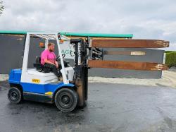 HYSTER H2.50XM FORKLIFT*C/W HYDRAULIC ROTATING BAIL GRAB*VIDEO*