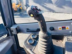 HZM 825T TURBO ARTICULATED TELEHANDLER *C/W BUCKET AND FORKS*READING 618 HOURS*VIDEO*
