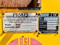 BARBER GREEN BG200 TARMAC PAVER C/W DUAL CONTROL DRIVE *VIDEO*