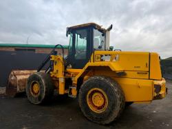 JCB 426 TOOL CARRIER LOADING SHOVEL*7084 HOURS*C/W BUCKET*VIDEO*
