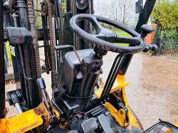 CATERPILLAR 25 DIESEL CONTAINER SPEC FORKLIFT C/W SIDE SHIFT *VIDEO*