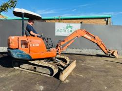 HITACHI EX30 EXCAVATOR*RUBBER TRACKS*C/W BUCKET*VIDEO*