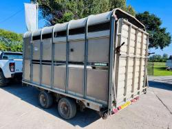 IFOR WILLIAMS TWIN AXLE CATTLE BOX C/W PARTIONING *VIDEO*