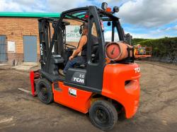 TCM U1D2A20LH FORKLIFT*C/W FORK POSITIONER*YEAR 2021*VIDEO*
