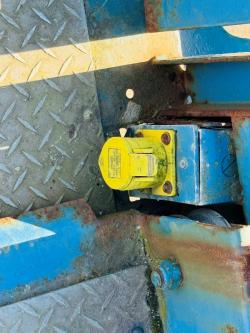 GENIE GS-3384 4X4 SCISSOR LIFT*YEAR 2010*C/W SUPPORT LEGS*VIDEO*