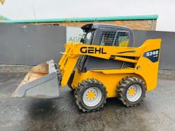 GEHL 5240 SKIDSTEER*2298 HOURS*C/W CAB DOOR*YEAR 2013*VIDEO*
