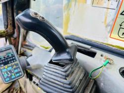 KOMATSU PC210 TRACKED EXCAVATOR*C/W BUCKET*VIDEO*