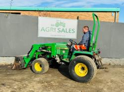 JOHN DEERE 955 4WD COMPACT TRACTOR*C/W FRONT LOADER*VIDEO*