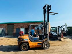 SAMUK SF35D FORKLIFT*C/W PALLET TINES*VIDEO*