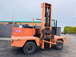 BOSS 556 HH SIDE LOADING FORK LIFT*C/W PALLET TINES*VIDEO*