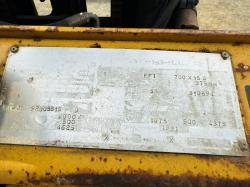 CATERPILLAR V40D FORKLIFT*C/W PALLET TINES*VIDEO*