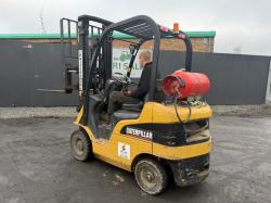 CATERPILLAR GP20CN 2 STAGE MAST FORKLIFT*C/W SIDESHIFT*VIDEO*