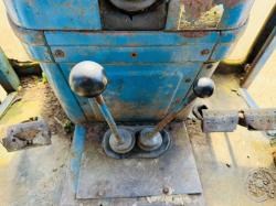 FORD 4600 2WD TRACTOR*C/W MUCK FORK*VIDEO*