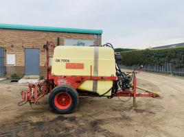 SINGLE AXLE TOWABLE SPRAYER*C/W PTO*VIDEO*