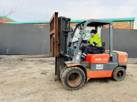 NEXEN FD35 CONTAINER SPEC FORKLIFT*YEAR 2010*C/W PALLET TINES*VIDEO*