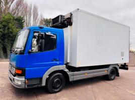 MERCEDES 815 4X2 REFRIGERATION LORRY C/W HYDRAULIC REAR HOIST *VIDEO*