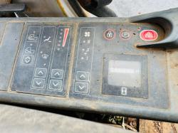 CASE 9007 RUBBER TRACKED EXCAVATOR*C/W MILLER QH*VIDEO*