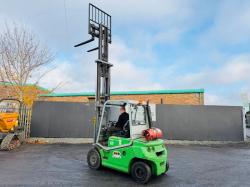 DRAGO 250 3 STAGE MAST FORKLIFT*C/W SIDESHIFT*VIDEO*