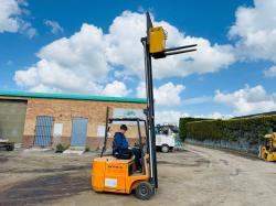 STILL R50-15 FORKLIFT*C/W CHARGER*VIDEO*