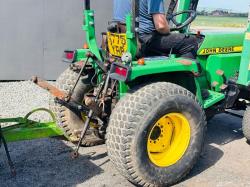 LEWIS 25QH FRONT LOADER TRACTOR*C/W TRAILER AND BUCKET*VIDEO*