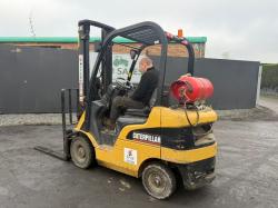 CATERPILLAR GP20CN 2 STAGE MAST FORKLIFT*C/W SIDESHIFT*VIDEO*