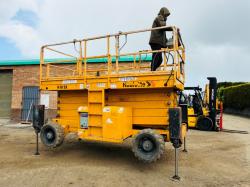 HAULOTTE H18SX 4WD SCISSOR LIFT*2514 HOURS*YEAR 2015*VIDEO*