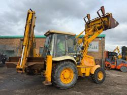 JCB 3CX PROJECT 8 SITEMASTER+*C/W 4 IN 1 BUCKET*VIDEO*