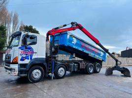 HINO 8X4 DOUBLE DRIVE TIPPER C/W MANUAL GEAR BOX, CRANE & GRAB *VIDEOS*