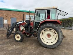 CASE INTERNATIONAL 884 TRACTOR*C/W FRONT LOADER*VIDEO*