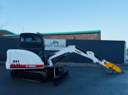 BOBCAT 331 EXCAVATOR*C/W HYDRAULIC HAMMER*404 HOURS*VIDEO*