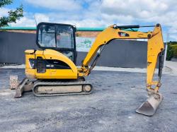 CATERPILLAR 302.5C EXCAVATOR *C/W 2 BUCKETS* READING 3620 HOURS*VIDEO*