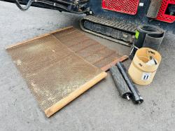 RED RHINO TRACKED 3 WAY MINI SCREENER*C/W REMOTE CONTROL*YEAR 2021*VIDEO*