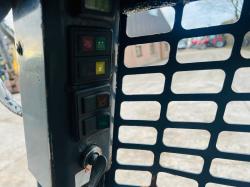 MUSTANG 2012 4WD SKIDSTEER C/W BUCKET *VIDEO*