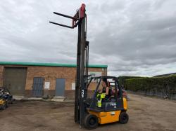TCM U1D2A20LH FORKLIFT*C/W FORK POSITIONER*YEAR 2021*VIDEO*