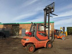 LINDE H40T-04 FORKLIFT*C/W PALLET TINES*VIDEO*