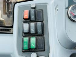 KRAMER 352-10 WHEEL LOADER*YEAR 2012*C/W PALLET TINES*VIDEO*