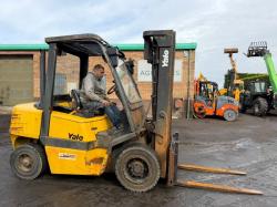 YALE GDP40LJ FORKLIFT*C/W PALLET TINES*VIDEO*
